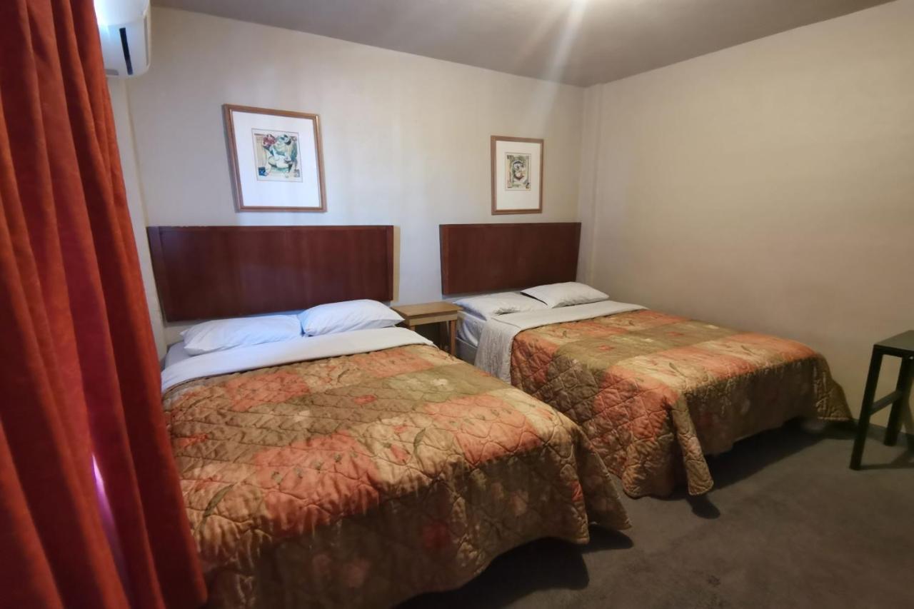 Capital O Hotel Plaza, Mexicali Ngoại thất bức ảnh
