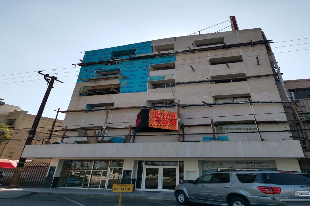 Capital O Hotel Plaza, Mexicali Ngoại thất bức ảnh